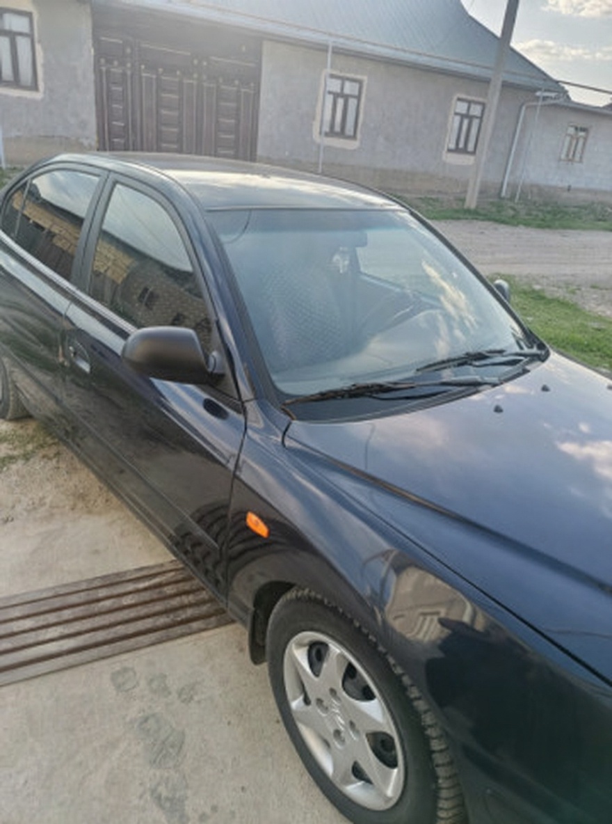 Hyundai Elantra 2004