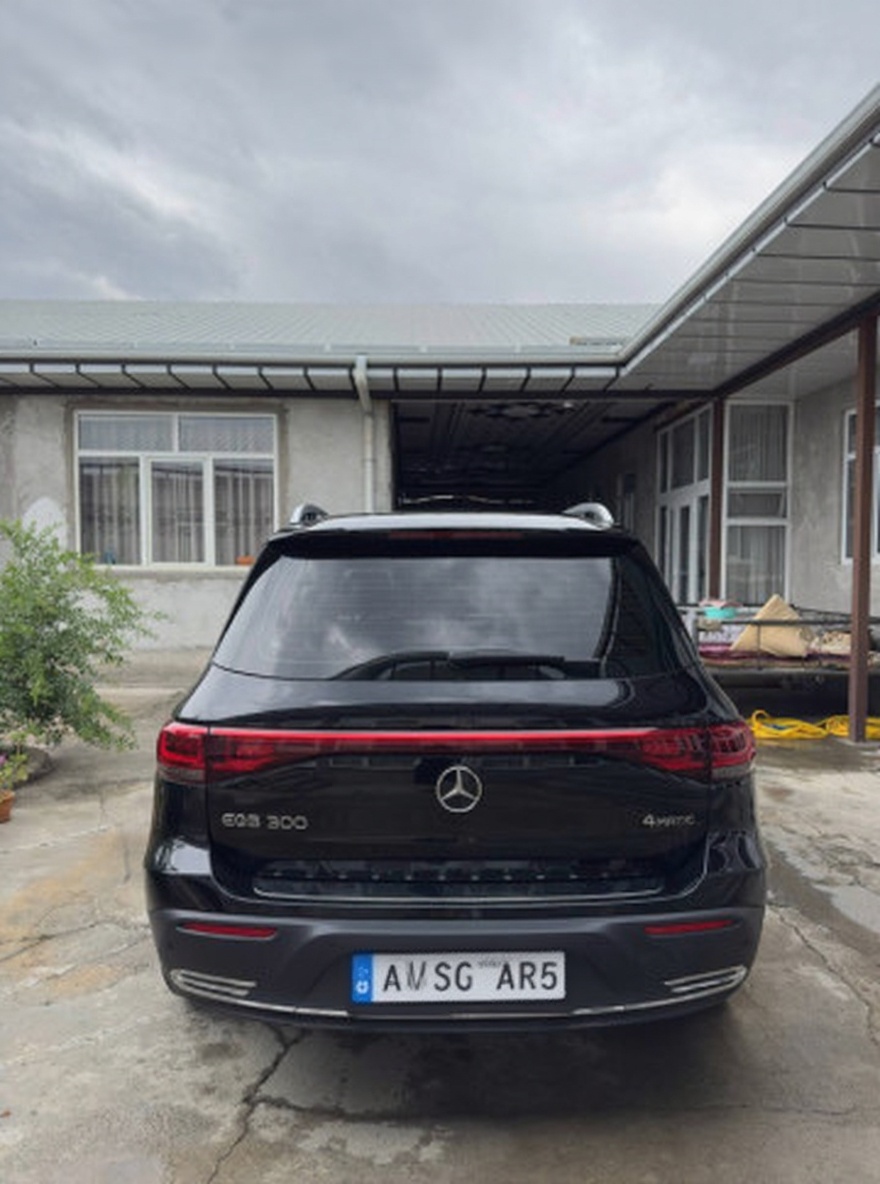 Mercedes-Benz EQB 2022