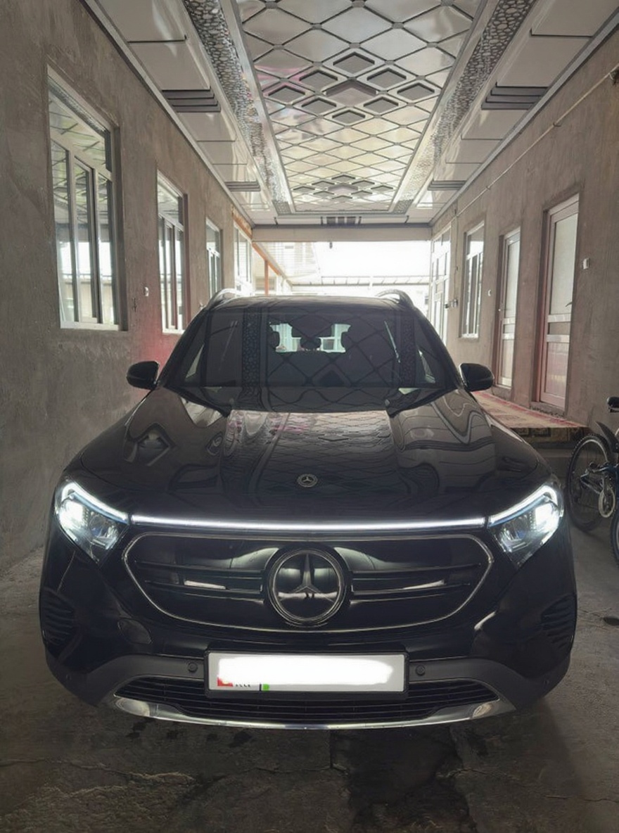 Mercedes-Benz EQB 2022