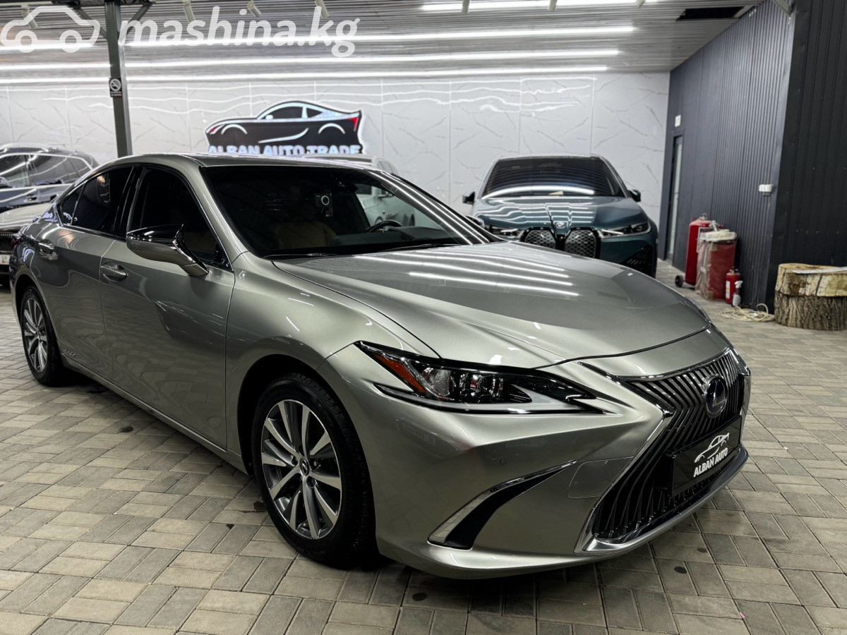 Lexus ES
