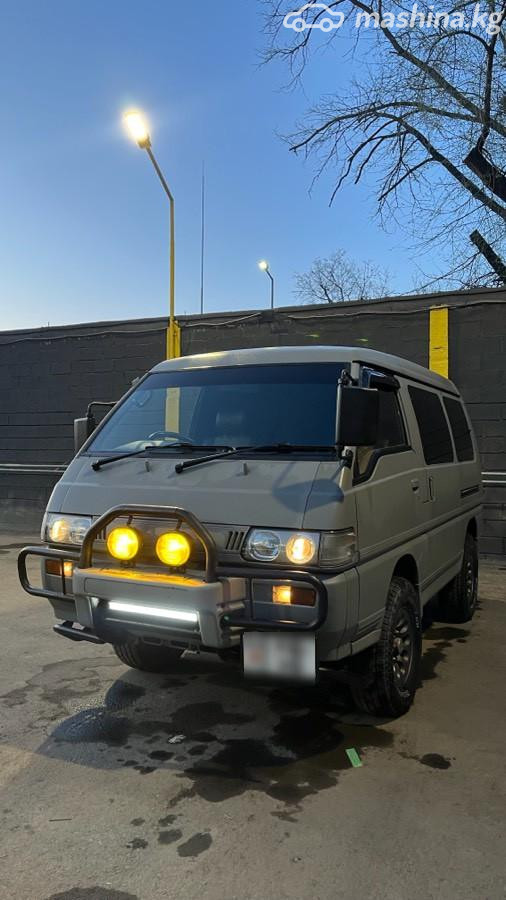 Mitsubishi Delica