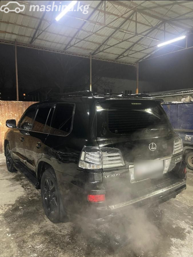 Lexus LX