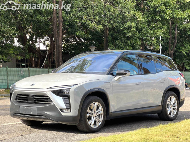 Nio ES8