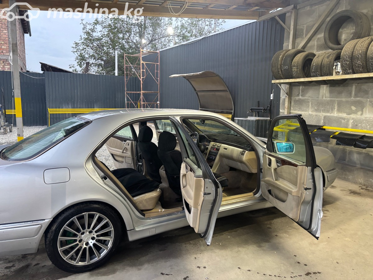 Mercedes-Benz E-Класс