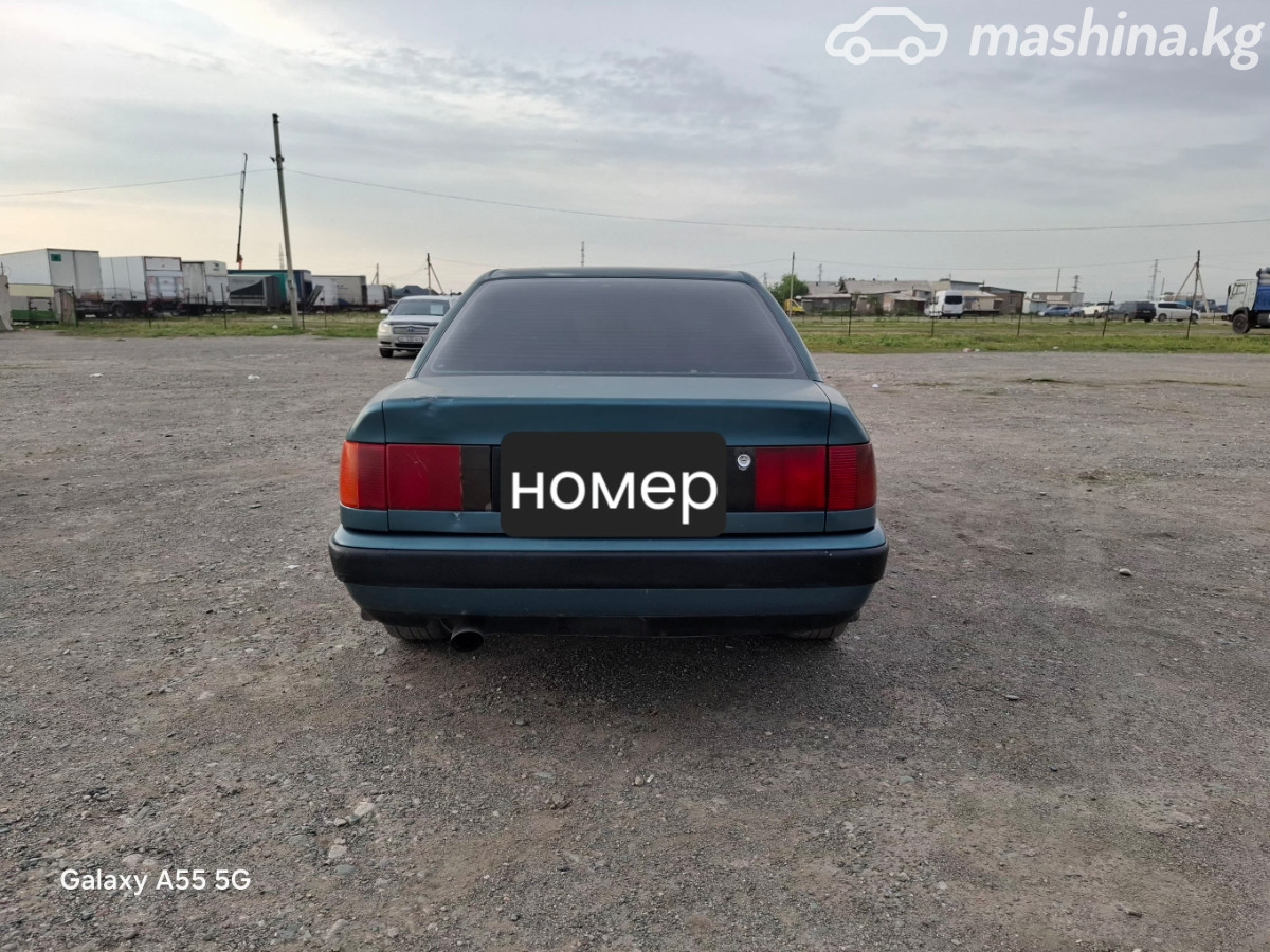 Audi 100