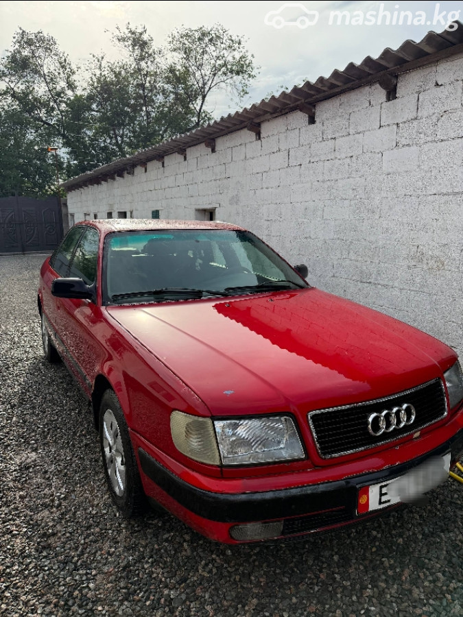 Audi 100
