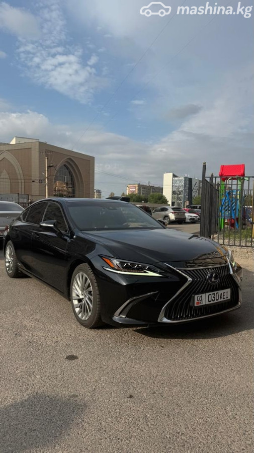 Lexus ES