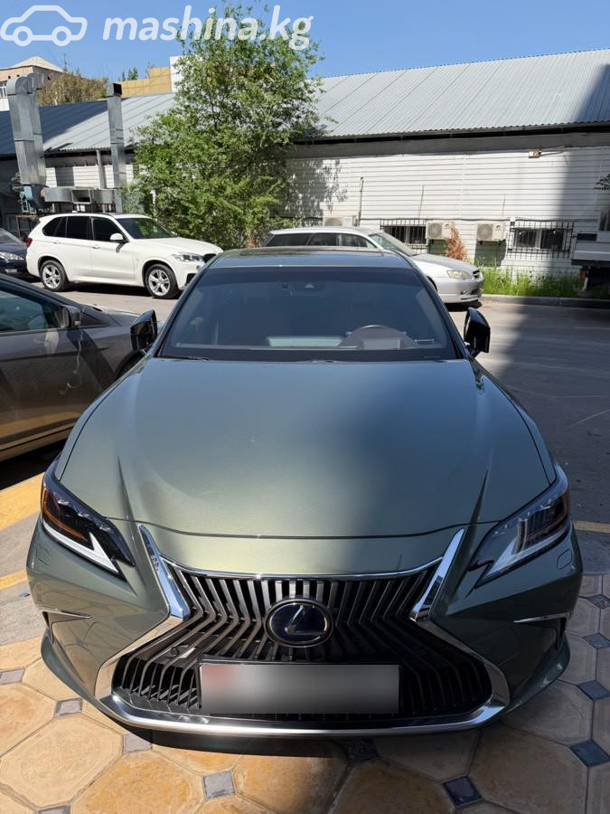 Lexus ES