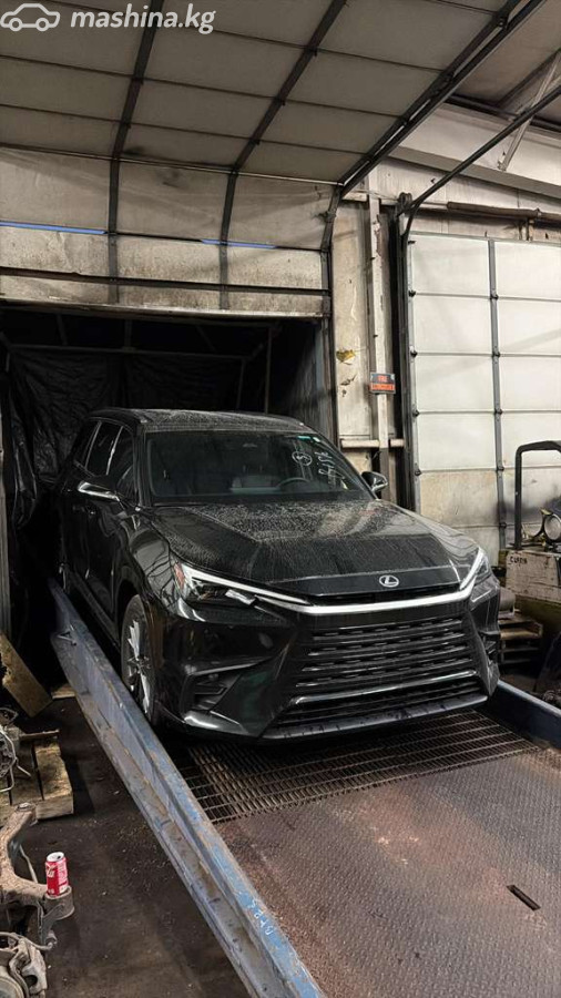 Lexus TX