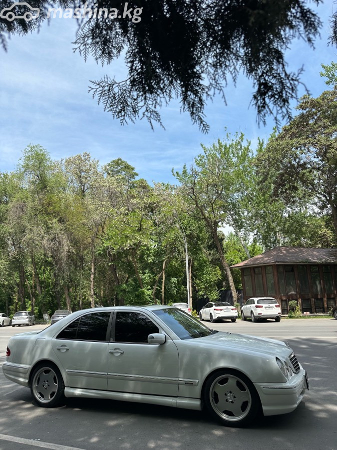 Mercedes-Benz E-Класс
