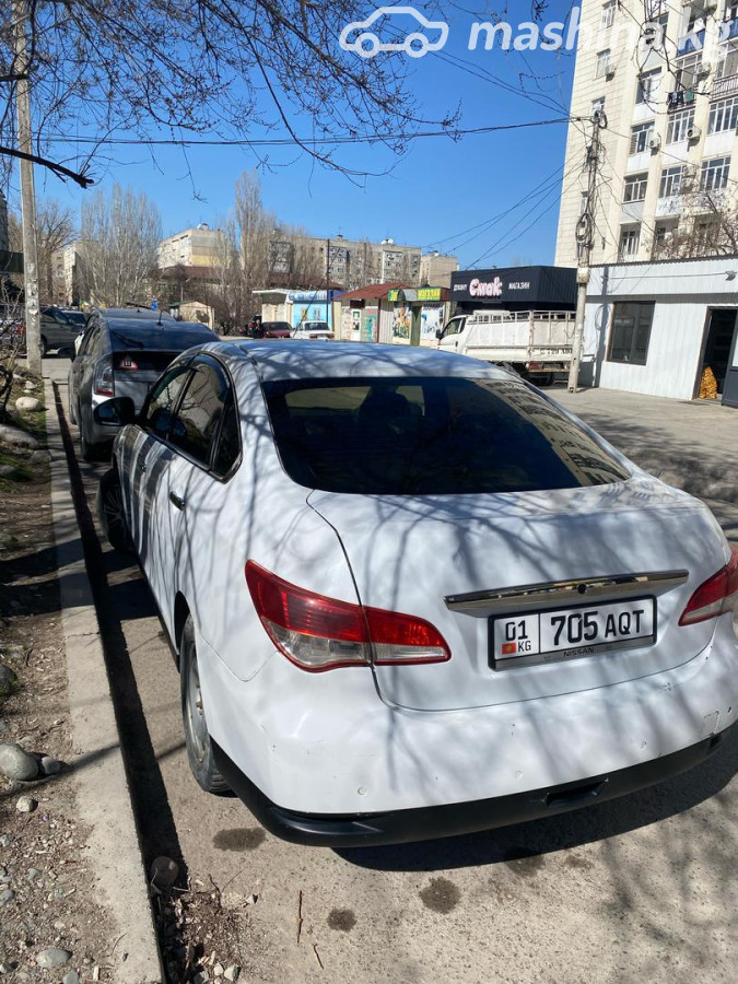 Nissan Almera