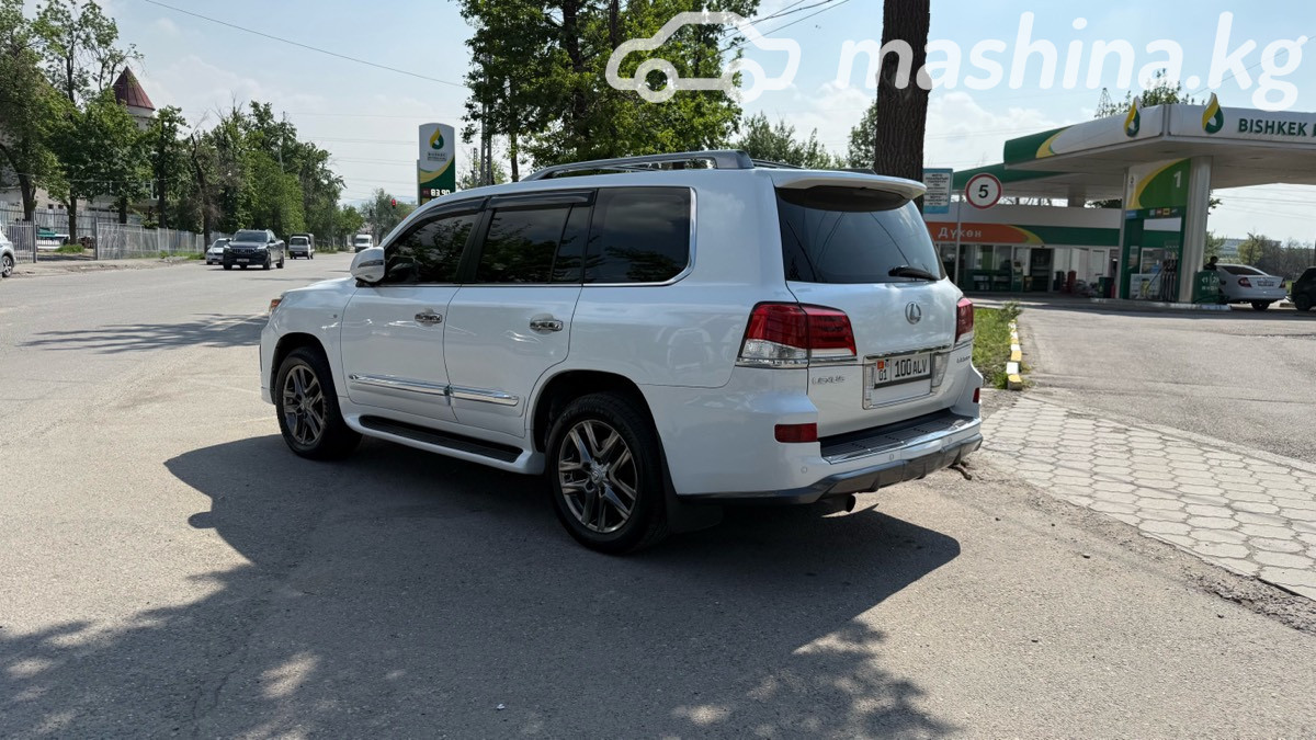 Lexus LX