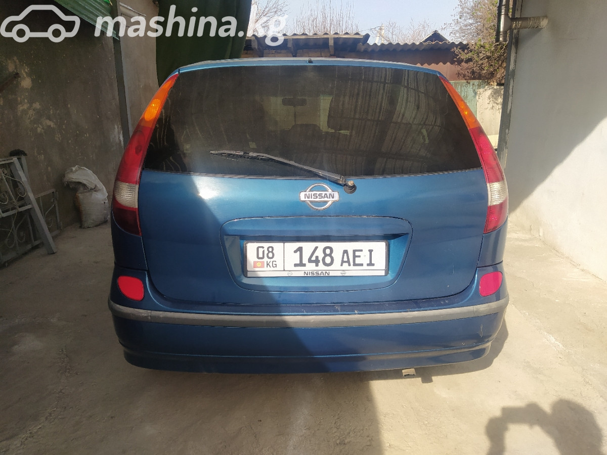 Nissan Almera Tino