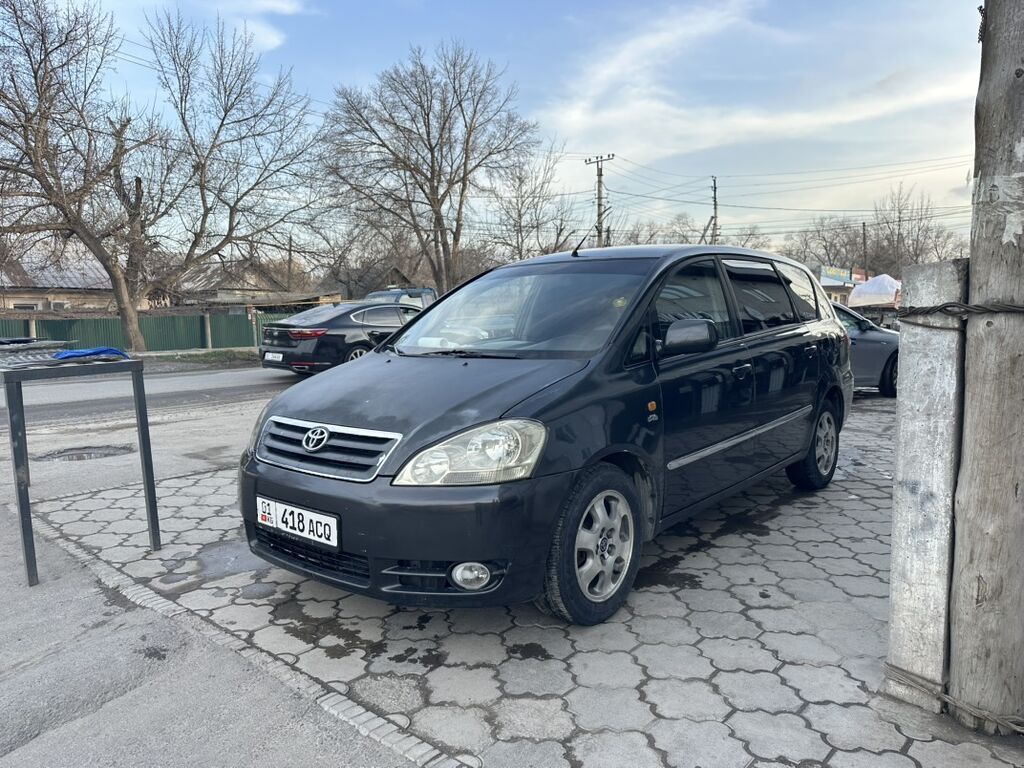 Toyota Avensis Verso