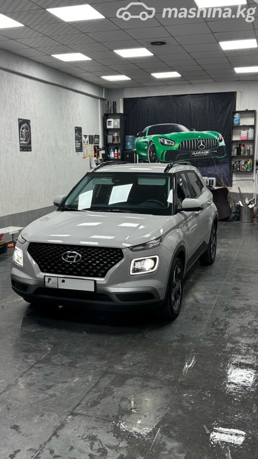 Hyundai Venue