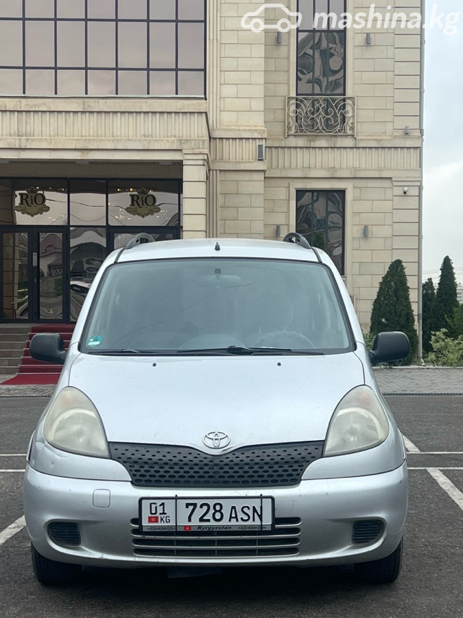 Toyota Yaris Verso