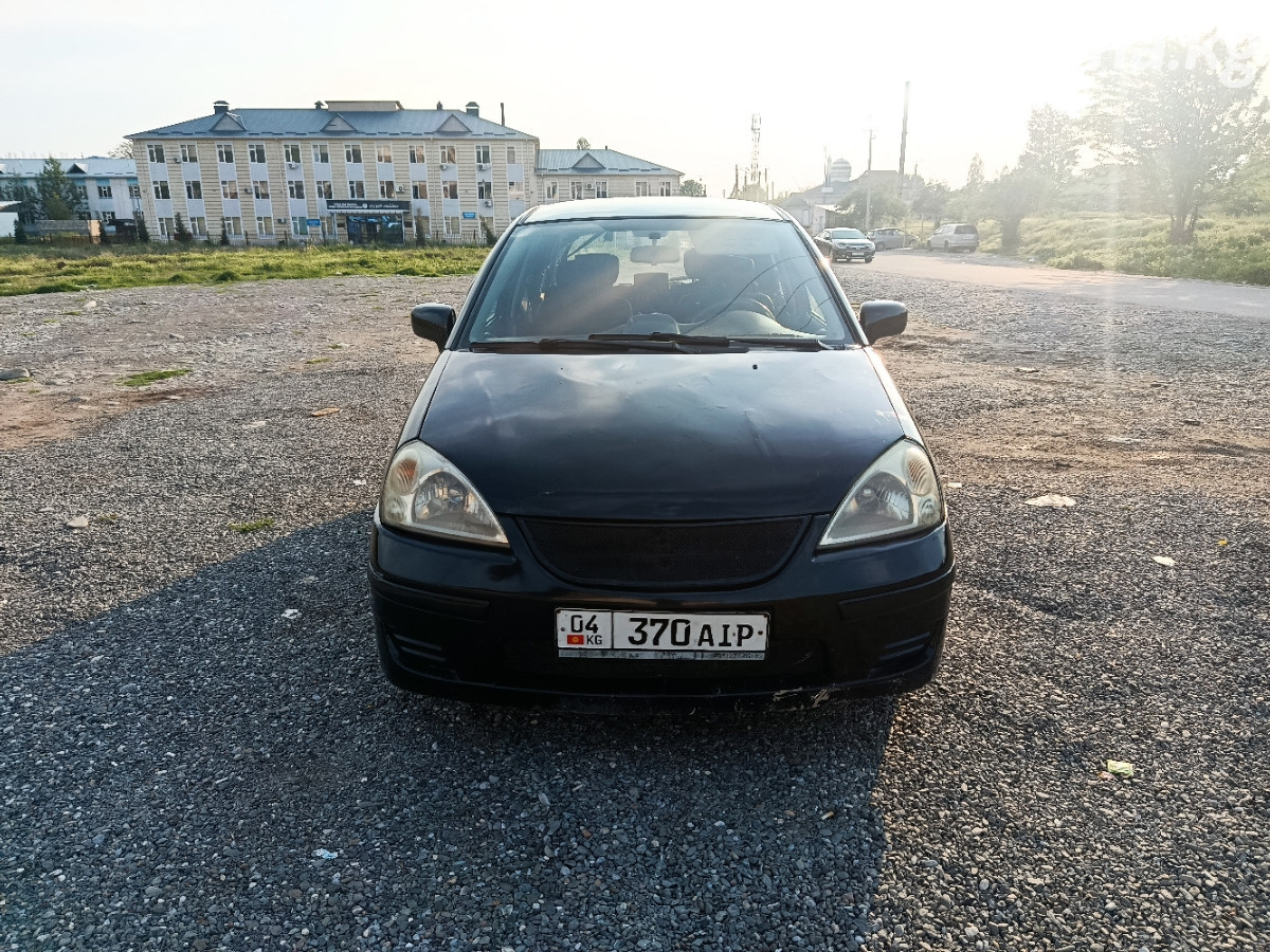Suzuki Liana