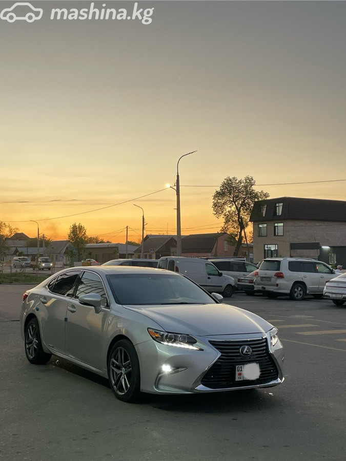 Lexus ES