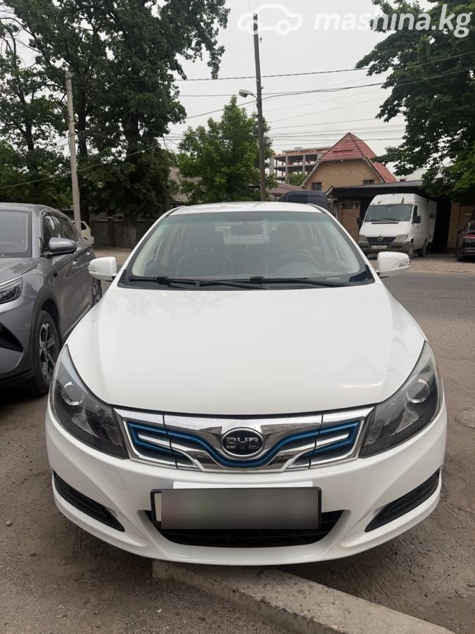 BYD E5