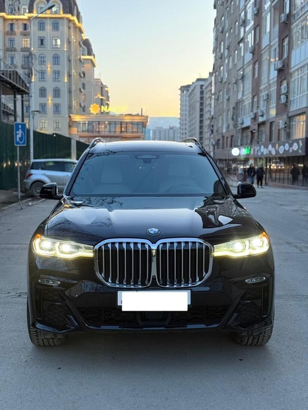 BMW X7