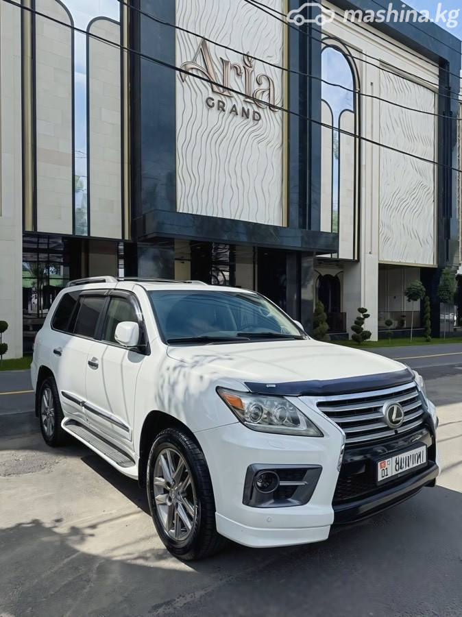 Lexus LX