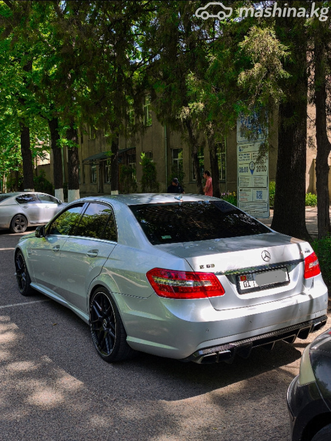 Mercedes-Benz E-Класс AMG