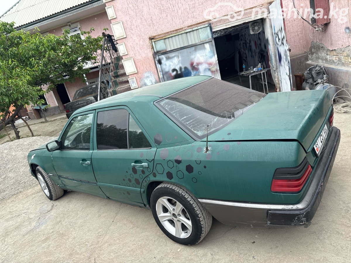 Mercedes-Benz W124