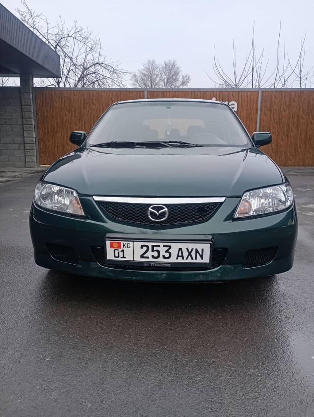 Mazda 323