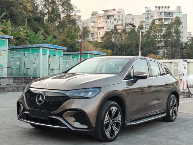 Mercedes-Benz EQE SUV