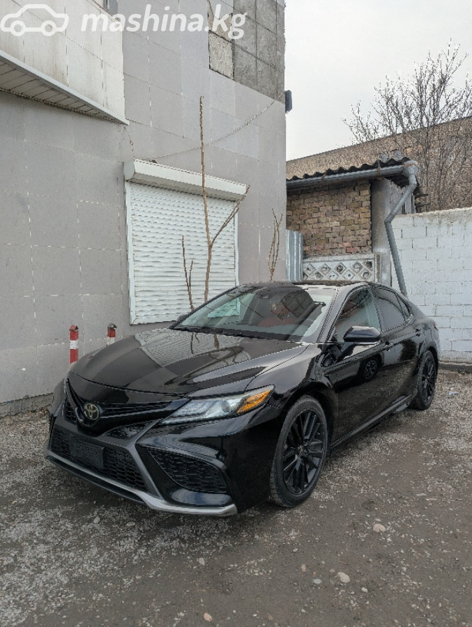 Toyota Camry VIII (XV70)