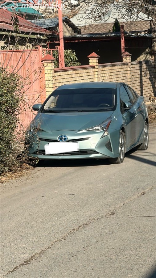 Toyota Prius IV (XW50)