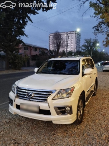 Lexus LX