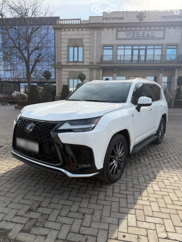 Lexus LX