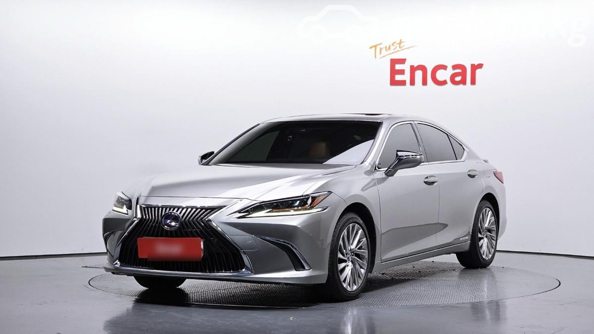 Lexus ES VII