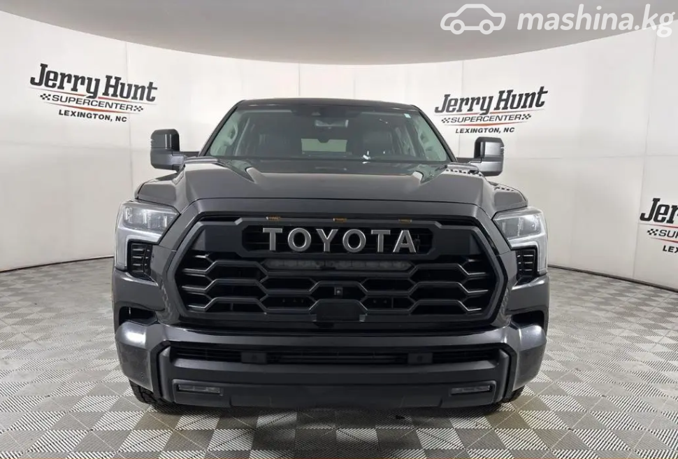 Toyota Sequoia III