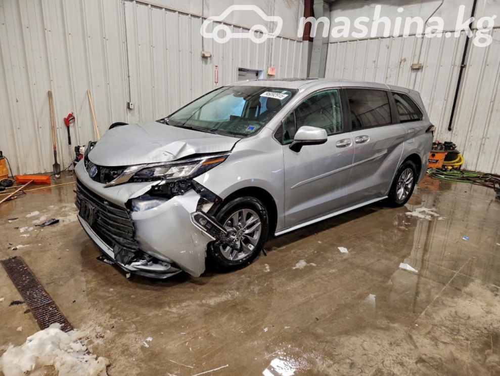 Toyota Sienna IV