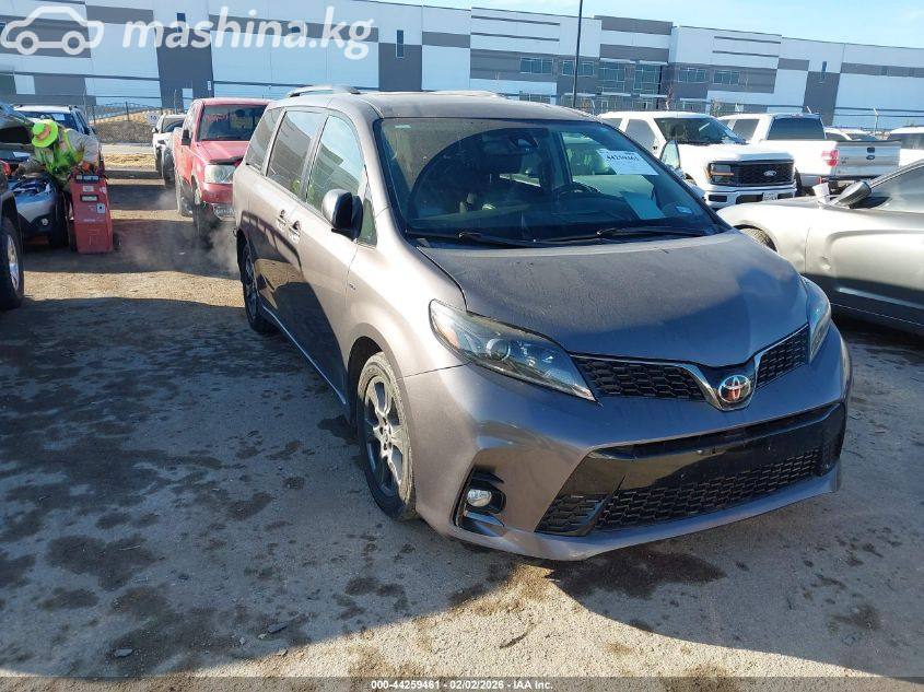 Toyota Sienna III Рестайлинг 2