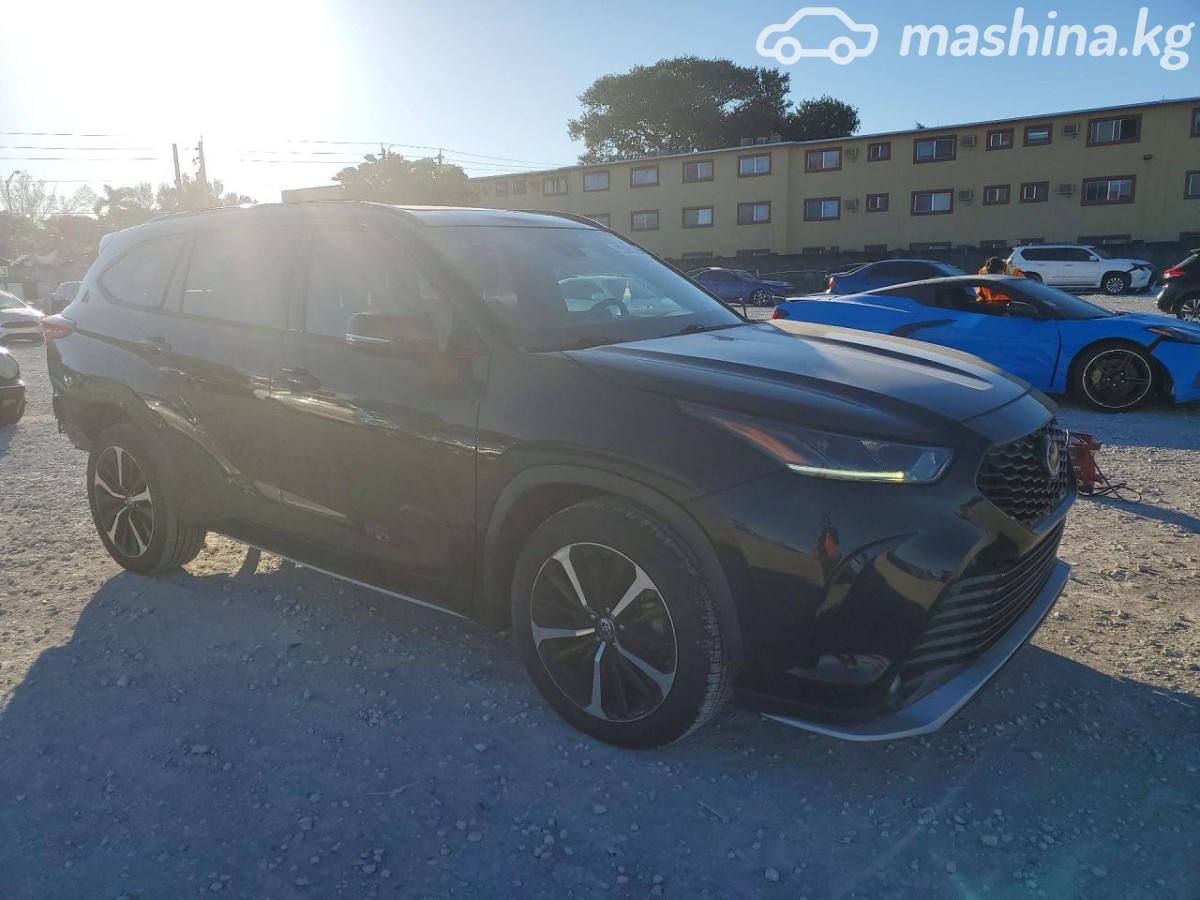Toyota Highlander IV (U70)