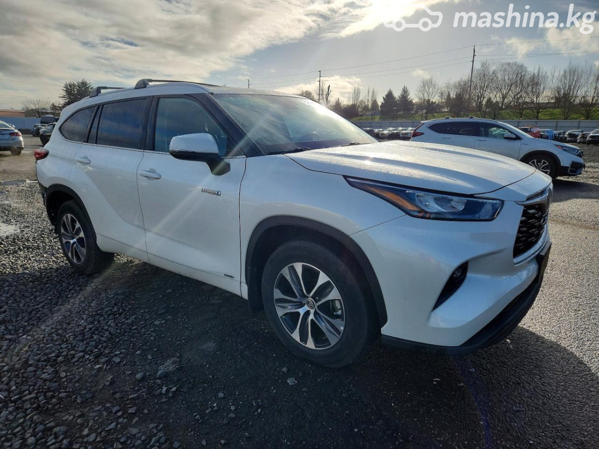 Toyota Highlander IV (U70)