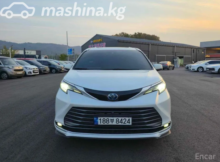 Toyota Sienna IV