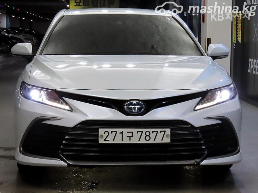 Toyota Camry VIII (XV70)