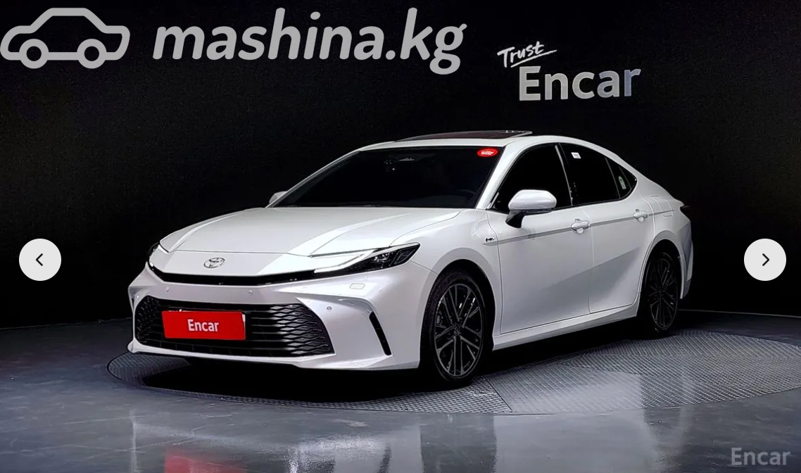 Toyota Camry IX (XV80)