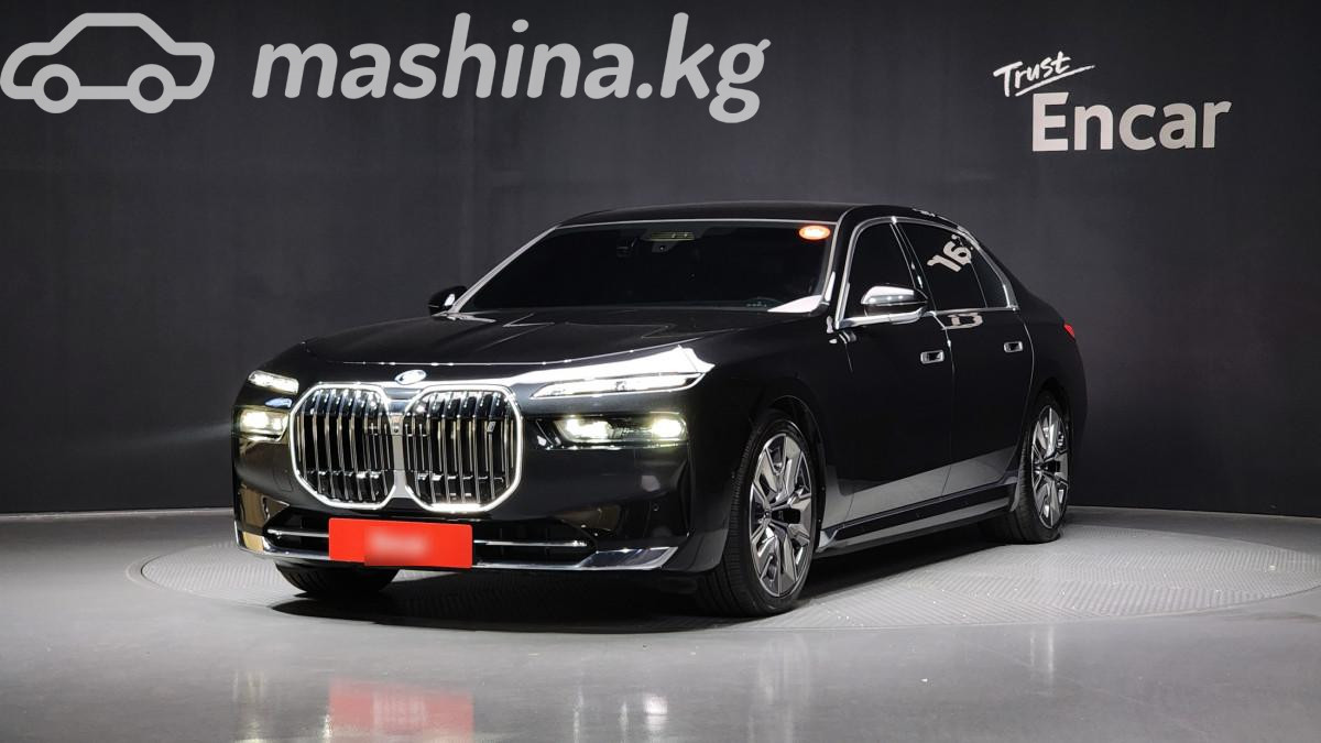 BMW i7