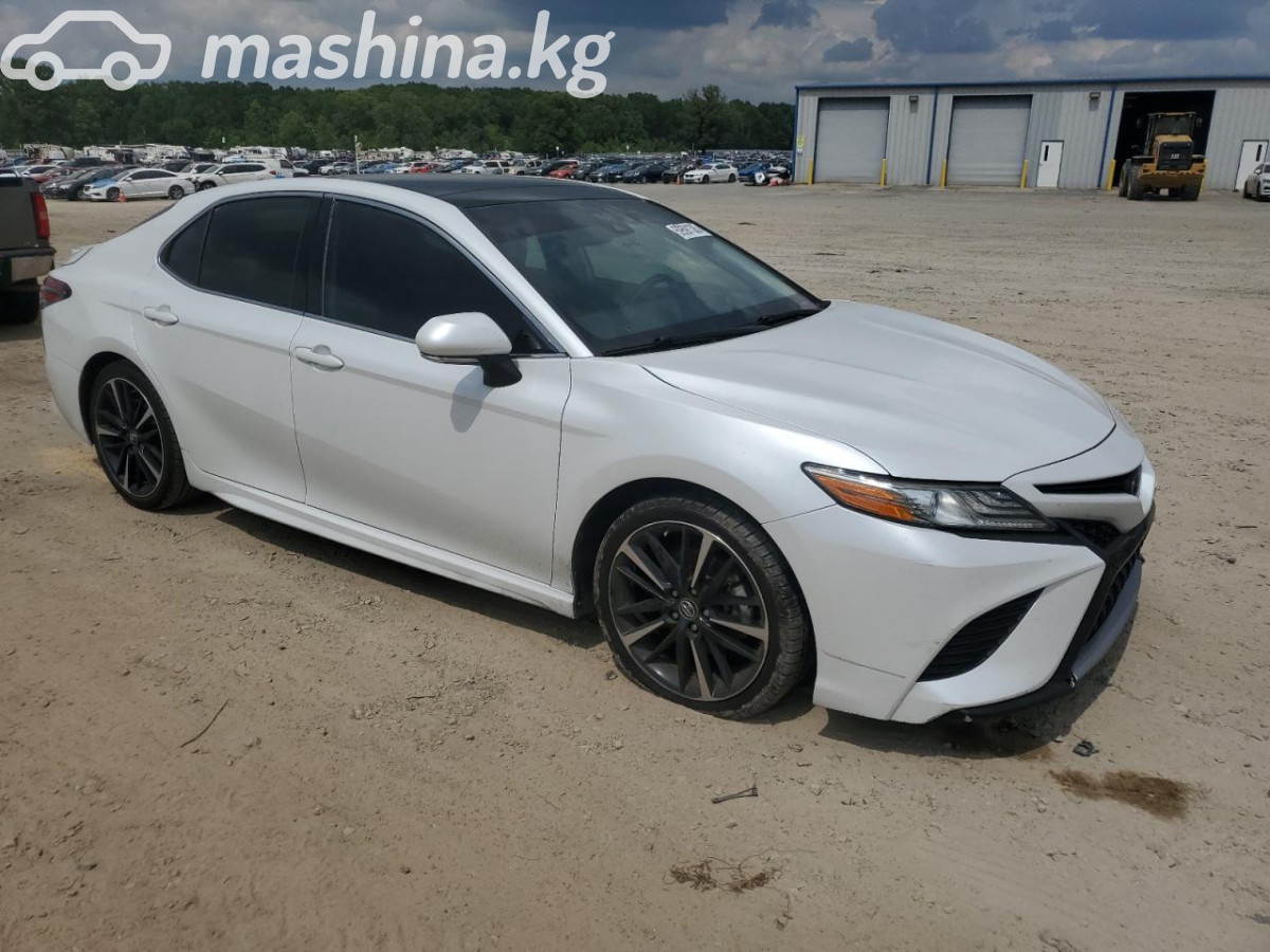 Toyota Camry VIII (XV70)