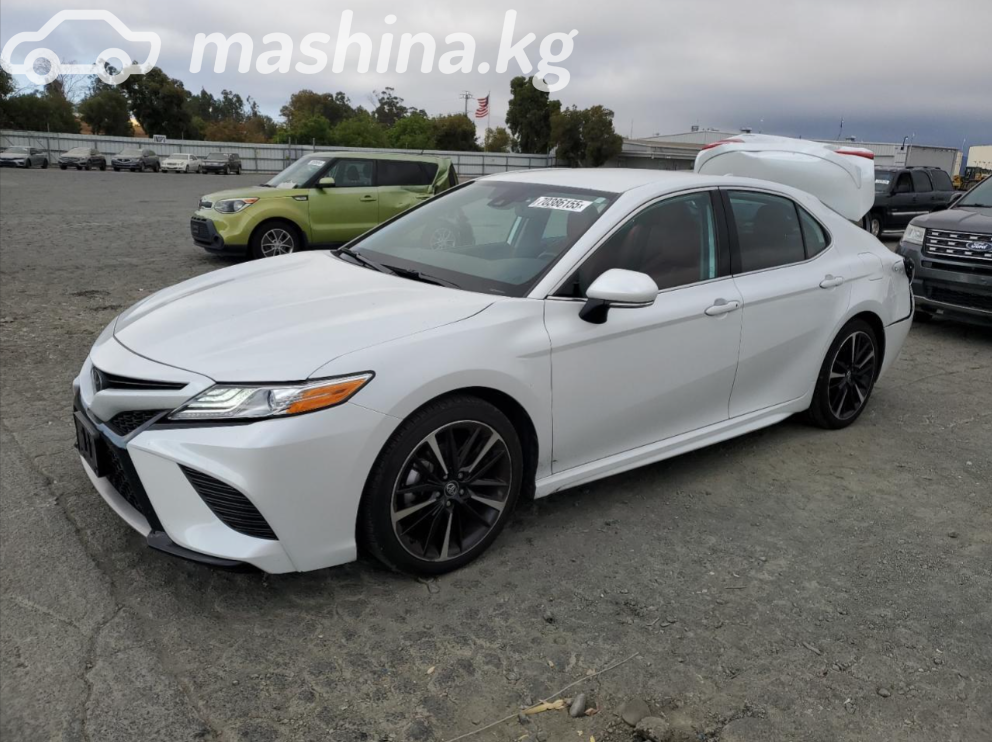 Toyota Camry VIII (XV70)