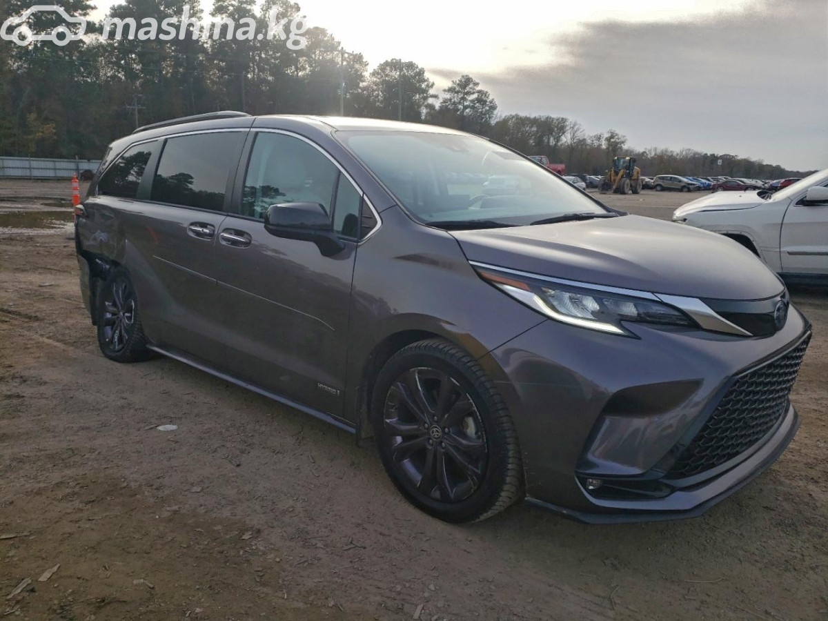 Toyota Sienna IV