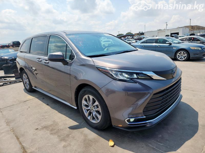 Toyota Sienna IV