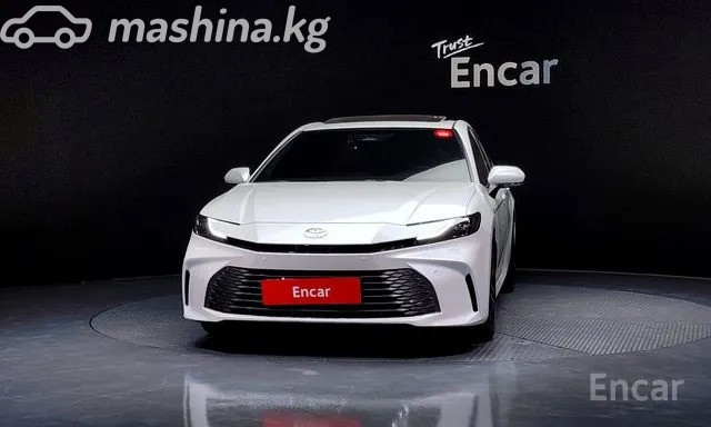 Toyota Camry IX (XV80)