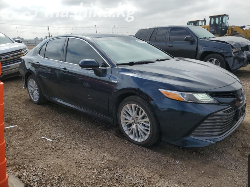 Toyota Camry VIII (XV70)