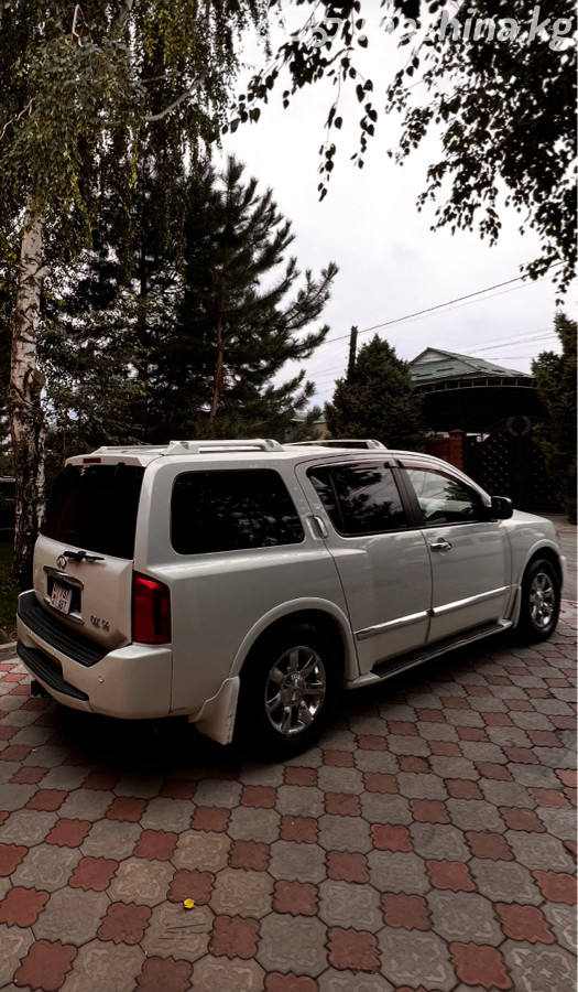 Infiniti QX56 II